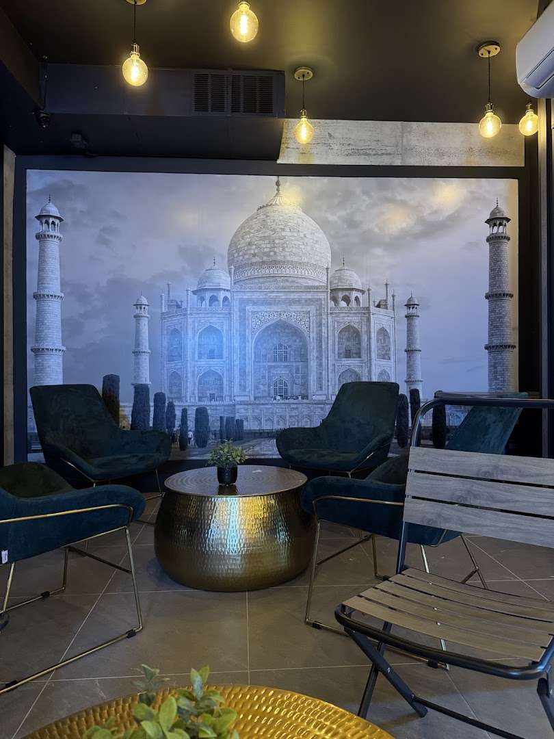 Chaiiwala Of London - White Rock photo 1