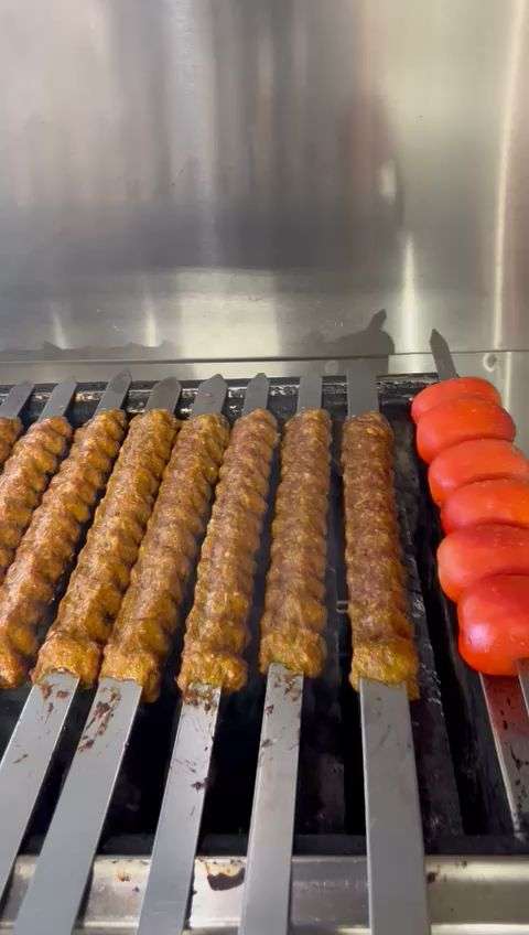 DAY 2 DAY HALAL RESTAURANT photo 8